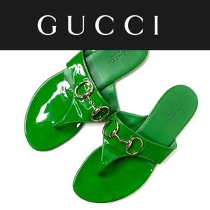 GUCCI green patent Leather sandals size 7